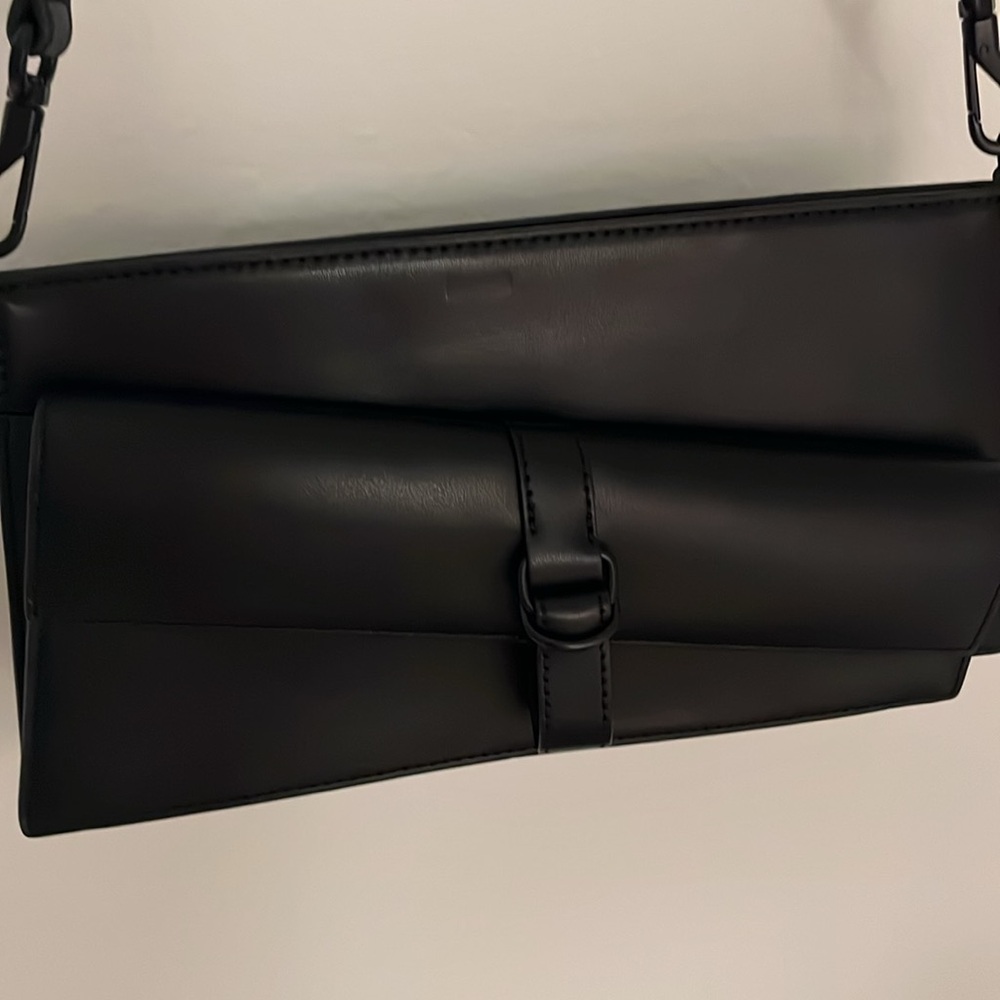 Charles & Keith Black Shoulder Bag - Picture 3 of 6